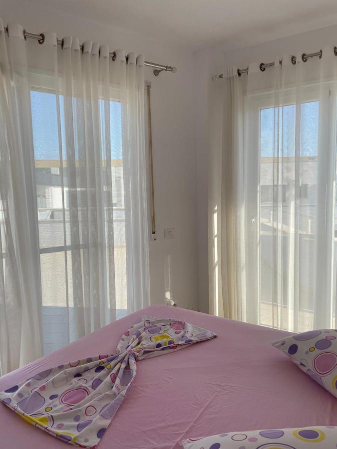 Nimfeum Apartments Shëngjin Kültér fotó